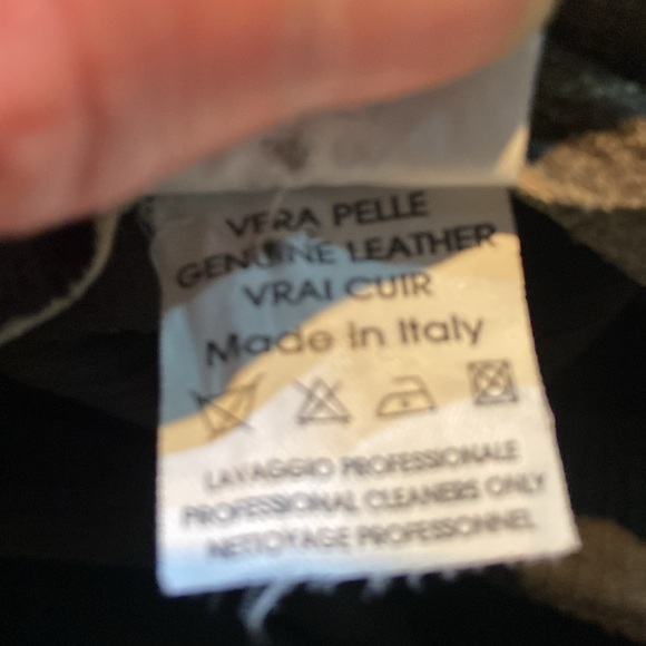 Haute - Rare Genuine Italian leather skirt 2/4 - Picture 8 of 16